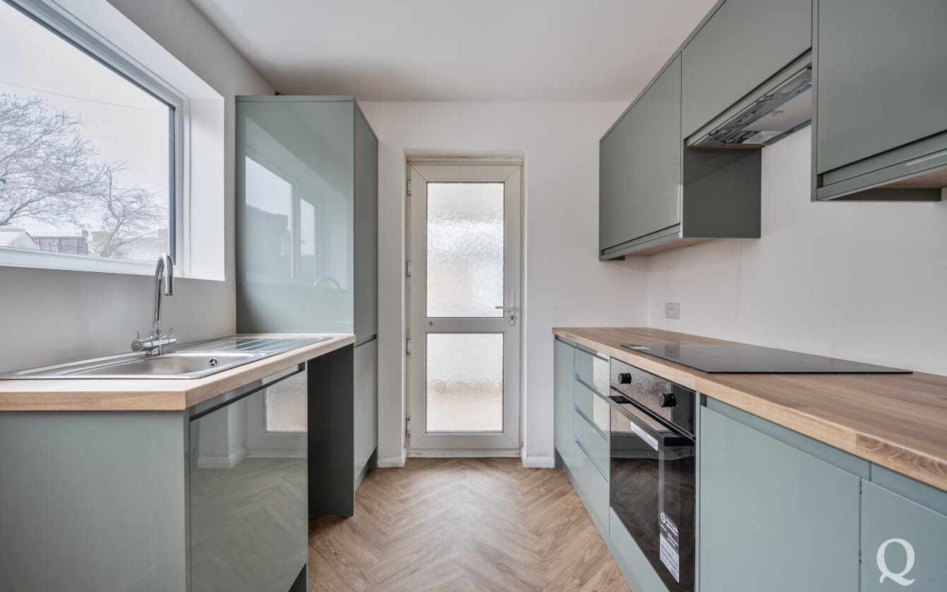 Medway Close, Sittingbourne, Kent, ME10, 9865, image-2 - Quealy & Co