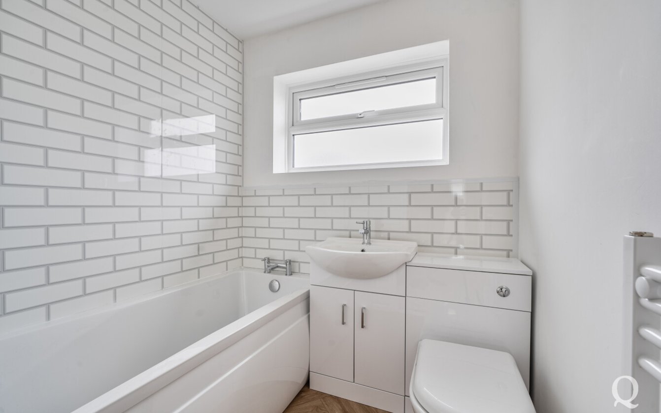 Medway Close, Sittingbourne, Kent, ME10, 9865, image-6 - Quealy & Co