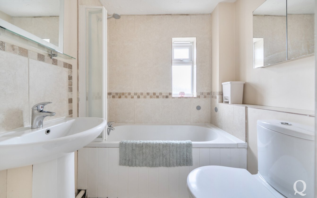 Clement Close, Milton Regis, Sittingbourne, Kent, ME10, 9866, image-6 - Quealy & Co