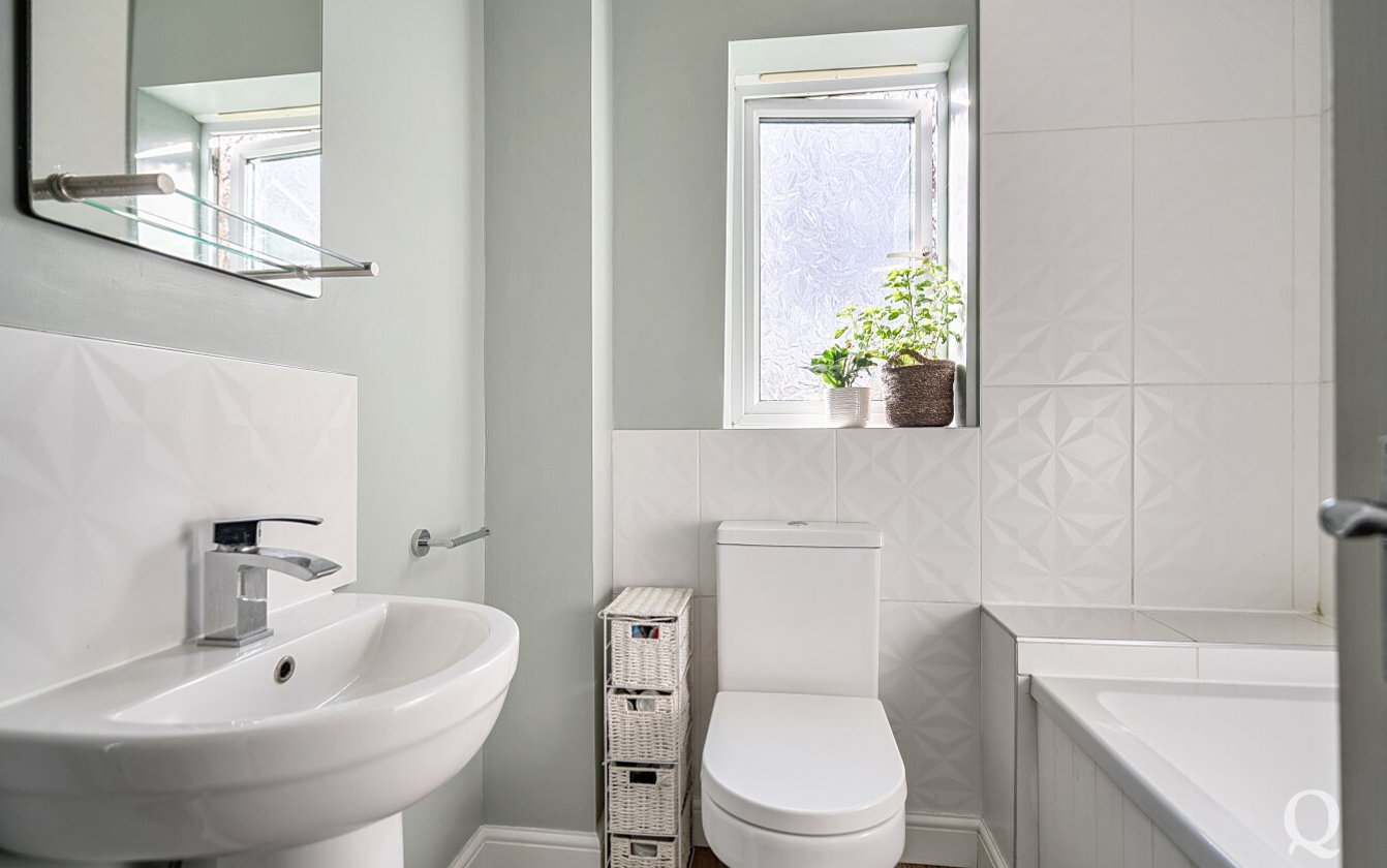 Emerald Crescent, Sittingbourne, Kent, ME10, 9895, image-3 - Quealy & Co