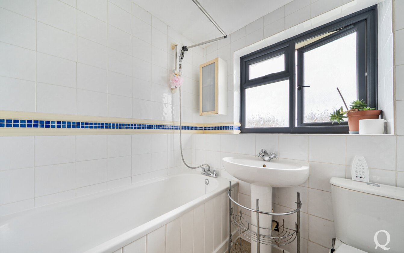 Highsted Road, Sittingbourne, Kent, ME10, 9906, image-15 - Quealy & Co