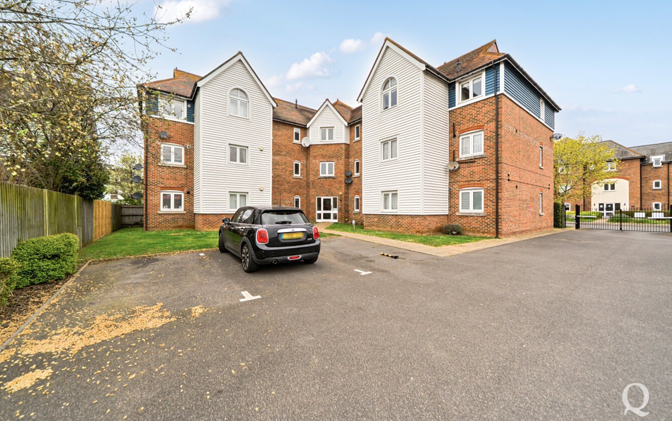 The Lakes, Larkfield, Aylesford, Kent, ME20, 9962, image-19 - Quealy & Co