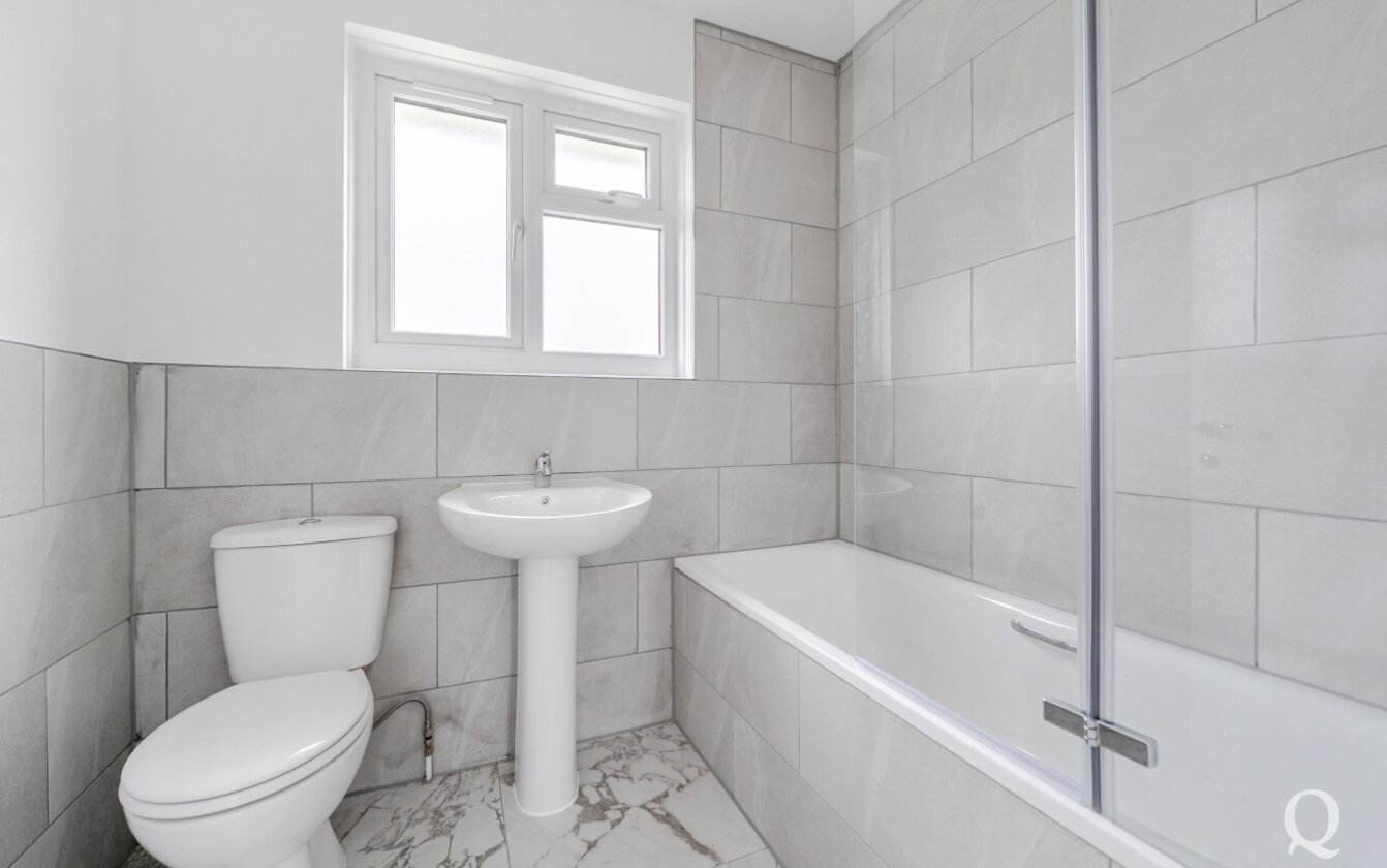 Middletune Avenue, Sittingbourne, Kent, ME10, 9977, image-8 - Quealy & Co