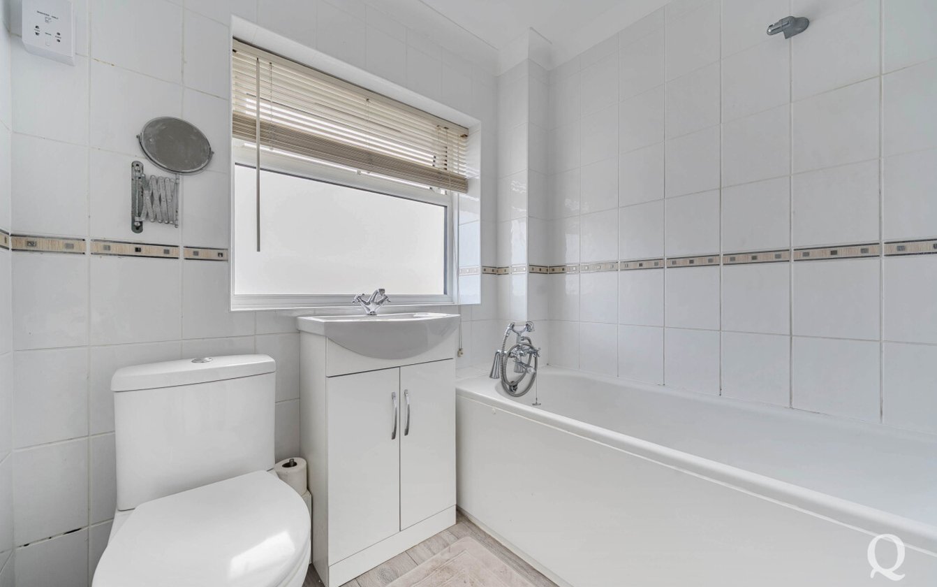 Gladstone Drive, Sittingbourne, Kent, ME10, 9986, image-17 - Quealy & Co