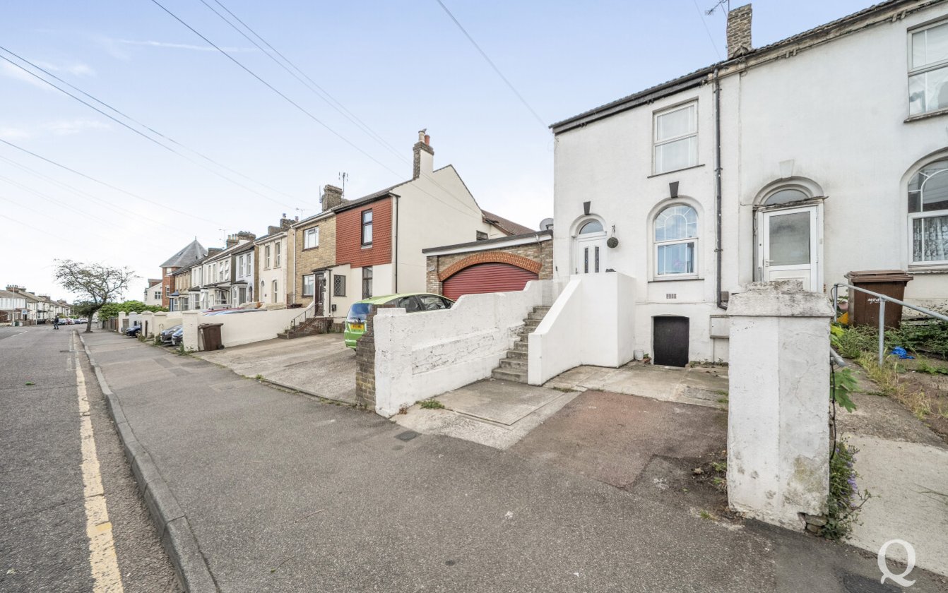 Gillingham Road, Gillingham, Kent, ME7, 9992, image-23 - Quealy & Co
