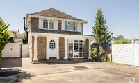 Woodcourt Close, SITTINGBOURNE, Kent, ME10, 10280 - Quealy & Co
