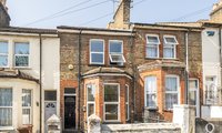 Lumsden Terrace, Chatham, Kent, ME4, 11462 - Quealy & Co
