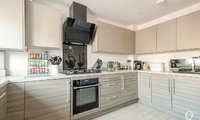 Eveas Drive, Sittingbourne, Kent, ME10, 6381 - Quealy & Co