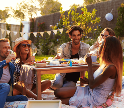 Outdoor Entertaining In Kent: The Best Ideas For Your Garden In 2025 - Quealy & Co