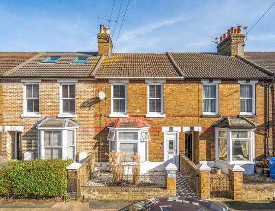 Connaught Road, Sittingbourne, Kent, ME10, 10231 - Quealy & Co