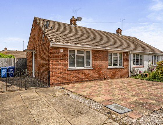 Roberts Close, Sittingbourne, Kent, ME10, 10273 - Quealy & Co