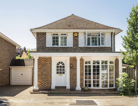 Woodcourt Close, SITTINGBOURNE, Kent, ME10, 10280 - Quealy & Co
