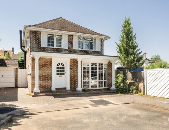Woodcourt Close, SITTINGBOURNE, Kent, ME10, 10280 - Quealy & Co