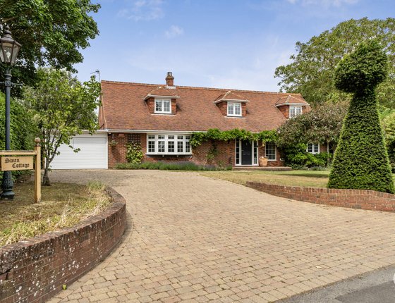 The Street, Hartlip, Sittingbourne, Kent, ME9, 10363 - Quealy & Co