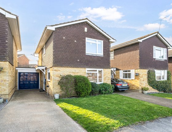 Peregrine Drive, Sittingbourne, Kent, ME10, 10561 - Quealy & Co