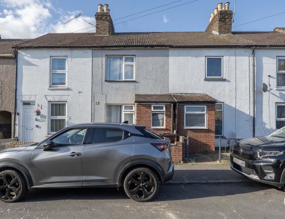 Shortlands Road, Sittingbourne, Kent, ME10, 10619 - Quealy & Co