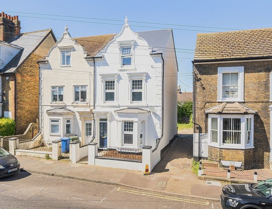 Park Road, Sittingbourne, Kent, ME10, 10643 - Quealy & Co