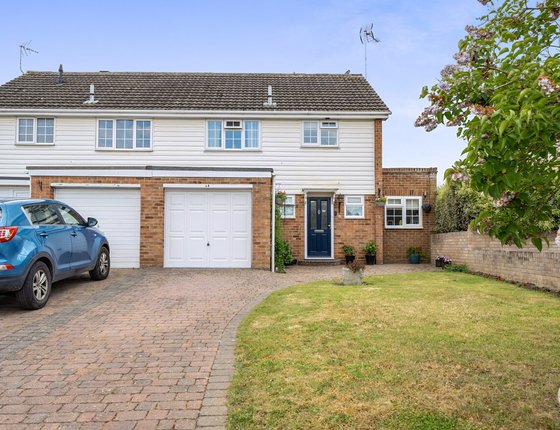 Chichester Close, Rainham, Gillingham, Kent, ME8, 10799 - Quealy & Co