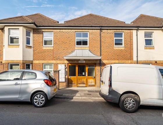 Hythe Road, Milton Regis, Sittingbourne, Kent, ME10, 10819 - Quealy & Co