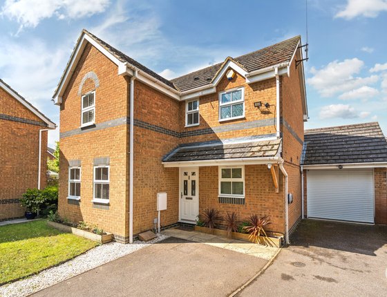 Eleanor Drive, Milton Regis, Sittingbourne, Kent, ME10, 10854 - Quealy & Co