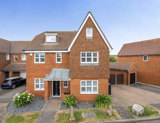 Cormorant Road, Iwade, Sittingbourne, Kent, ME9, 11025 - Quealy & Co