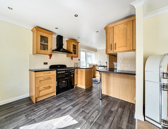 Childscroft Road, Rainham, Gillingham, Kent, ME8, 11372 - Quealy & Co