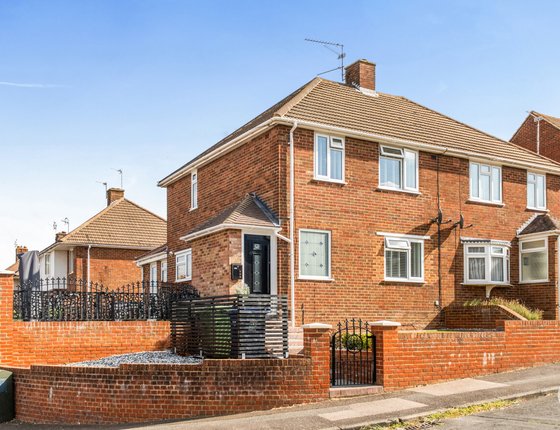 Gaze Hill Avenue, Sittingbourne, Kent, ME10, 17399 - Quealy & Co