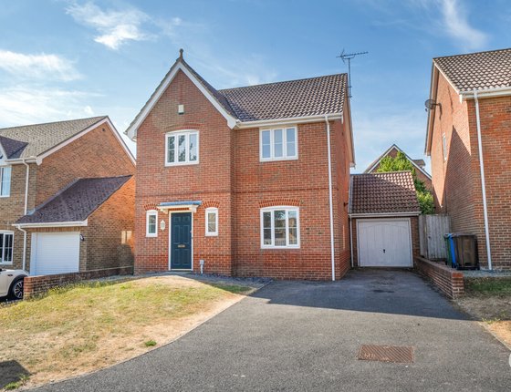 Randle Way, Bapchild, Sittingbourne, Kent, ME9, 17431 - Quealy & Co