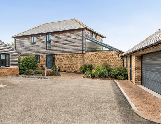 School Lane, Lower Halstow, Sittingbourne, Kent, ME9, 17899 - Quealy & Co