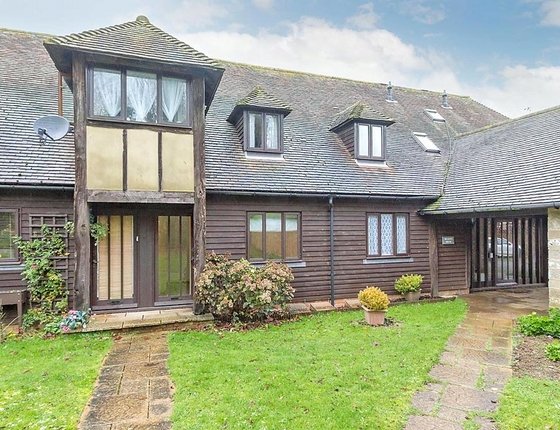 Meadows House, The Street, Sittingbourne, ME9, 3417 - Quealy & Co