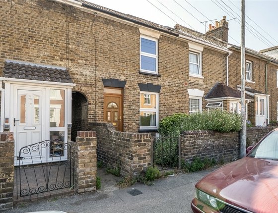 Park Road, Sittingbourne, Kent, ME10, 4593 - Quealy & Co