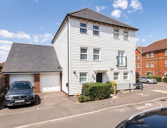 Easton Drive, Sittingbourne, ME10, 4756 - Quealy & Co