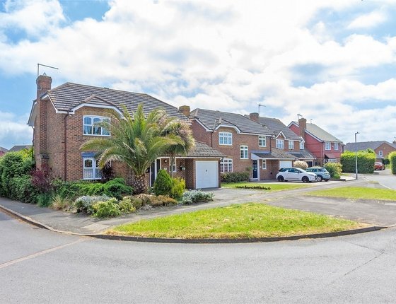 Vaughan Drive, Kemsley, Sittingbourne, Kent, ME10, 5198 - Quealy & Co