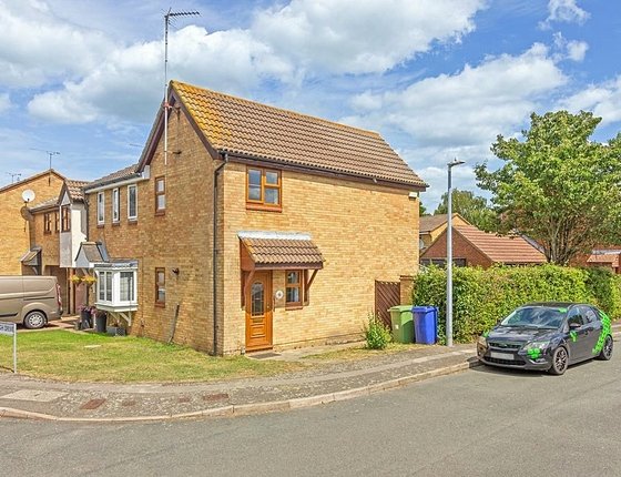 Merleburgh Drive, Kemsley, Sittingbourne, Kent, ME10, 5281 - Quealy & Co