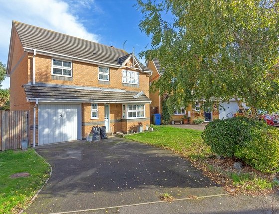 Rettendon Drive, Milton Regis, Sittingbourne, Kent, ME10, 5434 - Quealy & Co