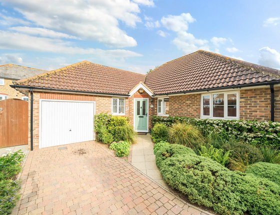 Mansfield Drive, Iwade, Sittingbourne, Kent, ME9, 5753 - Quealy & Co