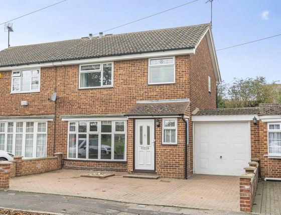 Laxton Way, Sittingbourne, Kent, ME10, 5976 - Quealy & Co