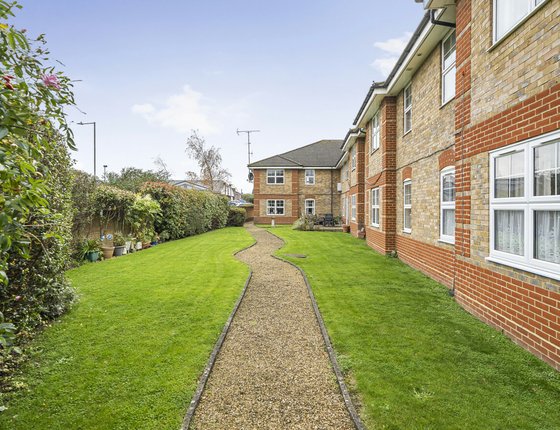 West Lane, Sittingbourne, Kent, ME10, 6018 - Quealy & Co