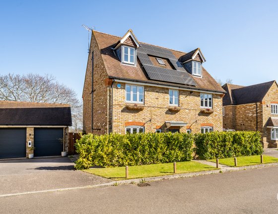 Rooks View, Bobbing, Sittingbourne, Kent, ME9, 6250 - Quealy & Co