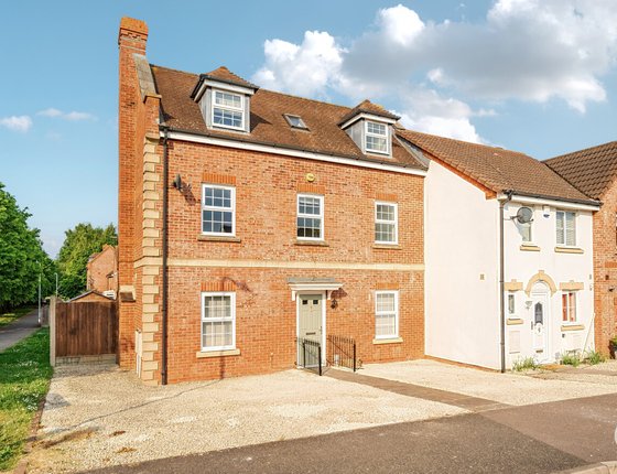 Jacinth Drive, Sittingbourne, Kent, ME10, 6278 - Quealy & Co