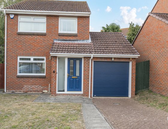 Fallowfield, Sittingbourne, Kent, ME10, 6330 - Quealy & Co