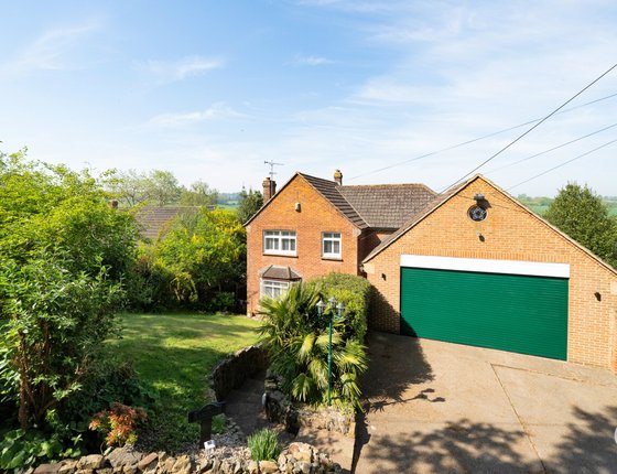 Stockers Hill, Rodmersham, Sittingbourne, Kent, ME9, 6332 - Quealy & Co