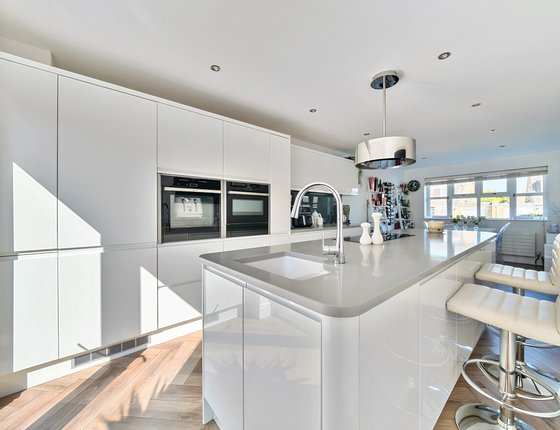 Adelaide Drive, Sittingbourne, Kent, ME10, 6375 - Quealy & Co