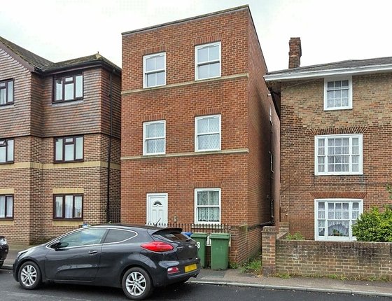 Tonge Road, Murston, Sittingbourne, Kent, ME10, 6463 - Quealy & Co