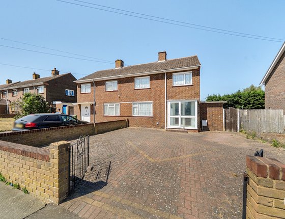 Swanstree Avenue, Sittingbourne, Kent, ME10, 6474 - Quealy & Co