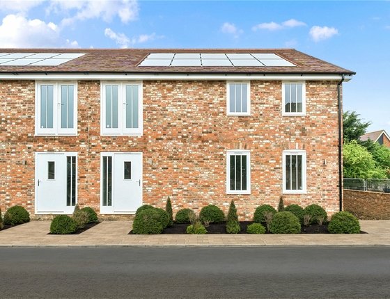 Scocles Farm, Scocles Road, Minster On Sea, Kent, ME12, 6475 - Quealy & Co