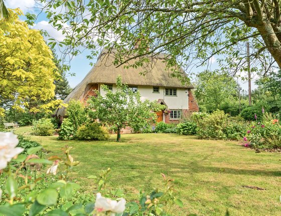 School Lane, Milstead, Sittingbourne, Kent, ME9, 6492 - Quealy & Co
