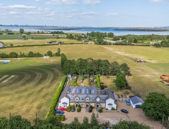 Holywell Lane, Upchurch, Sittingbourne, Kent, ME9, 6634 - Quealy & Co