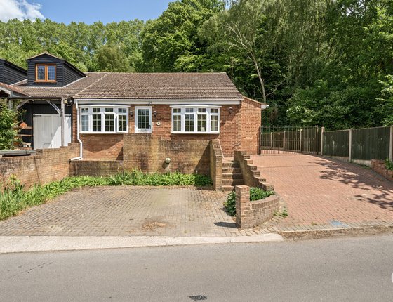 Highsted Valley, Rodmersham, Sittingbourne, Kent, ME9, 6820 - Quealy & Co