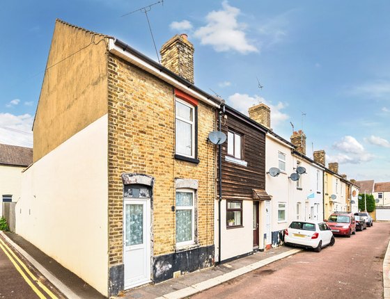 Jubilee Terrace, Gillingham, Kent, ME7, 6924 - Quealy & Co